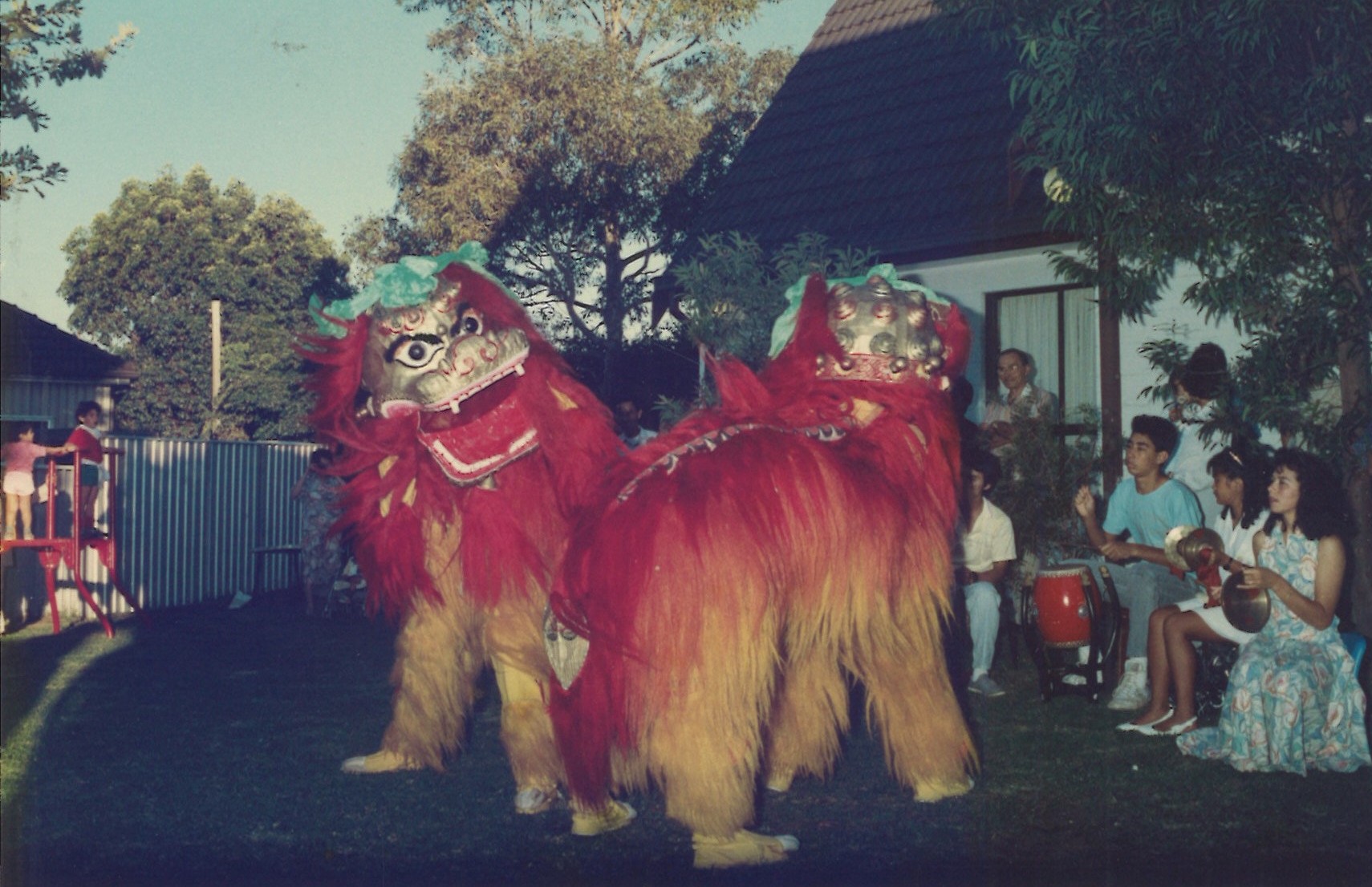 3 CCCC opening day_29.3.1987_lion dance